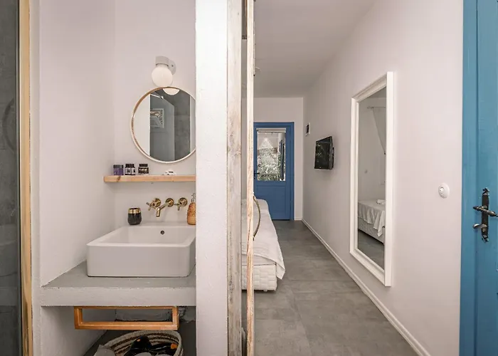 Olo Yalikavak 8 Min Gumusluk 3 Min Bodrum